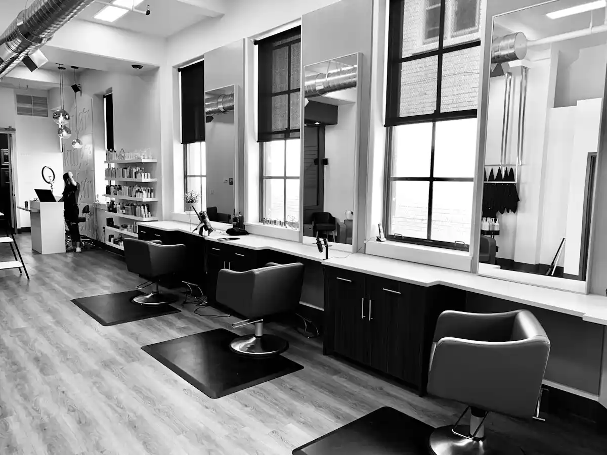 AI for Beauty Salons & Spas in Greece: Automate Bookings, Reminders & Reviews